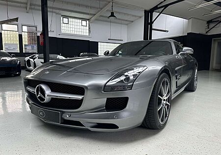Mercedes-Benz SLS Coupe/V8/B&O/ KERAMIK/CARBON/1.HAND
