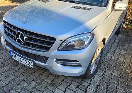 Mercedes-Benz ML 250 BlueTEC 4MATIC 7G-TRONIC