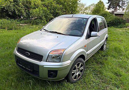 Ford Fusion Style