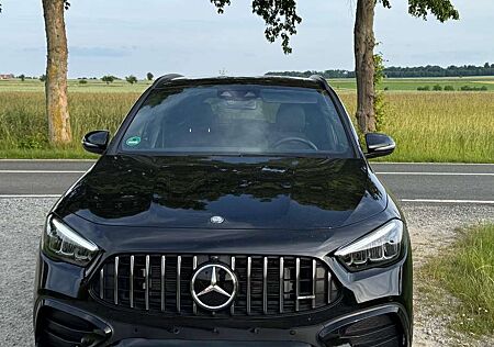 Mercedes-Benz GLA 35 AMG 4Matic (247.751) Leder*Pano •Winterr