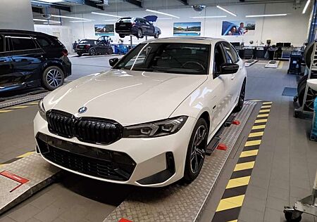 BMW 330 e LIMOUSINE xDRIVE M SPORT SHADOW/eGSD/H&K