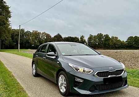 Kia Cee'd Ceed / 1.4 Attract mit Restgarantie