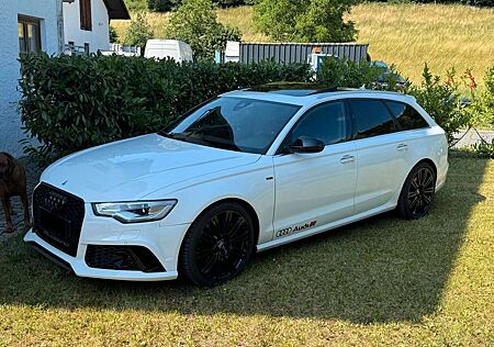 Audi A6 Avant 3.0 TDI quattro/S-Line