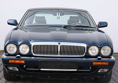 Jaguar XJ6 mit 2 Jahren Garantie