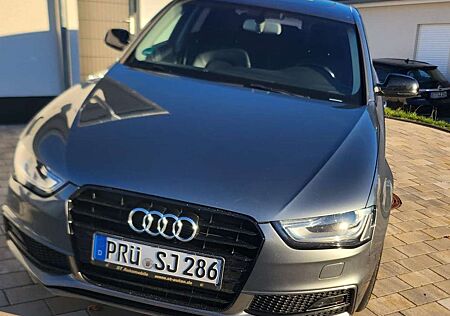 Audi A4 2.0 TFSI multitronic S line Sportpaket