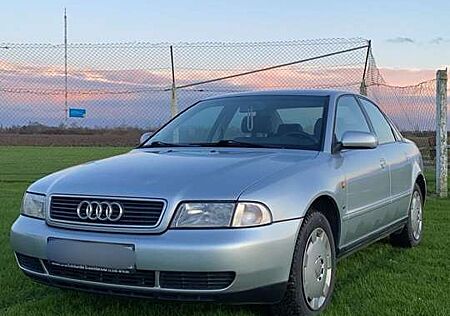 Audi A4 1.6