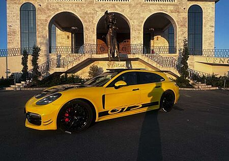 Porsche Panamera GTS Sport Turismo V8 Alcantara Foliert Unikat