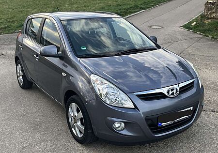 Hyundai i20 ++5-Türer+1.2+Comfort