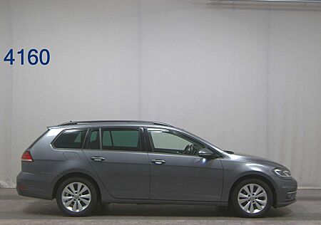 VW Golf Volkswagen -7 Var. 1.6 TDI Comf. Navi LED AID Pano AHK