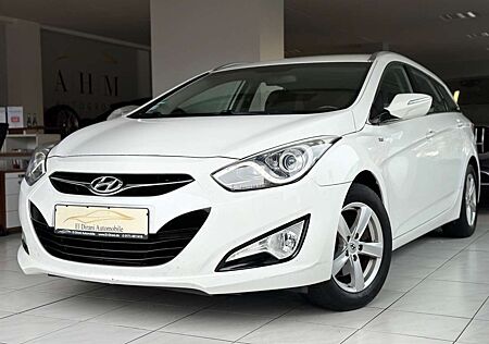 Hyundai i40 gebraucht kaufen Hyundai i40 cw FIFA World Cup Edition Sitzheizung/PDC/