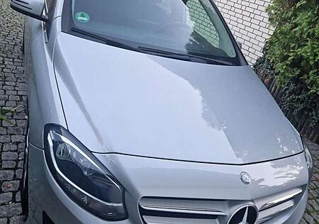 Mercedes-Benz B 180 (246.242)