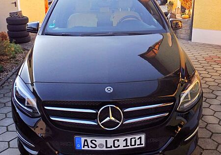 Mercedes-Benz B 250 4Matic 7G-DCT Edition B