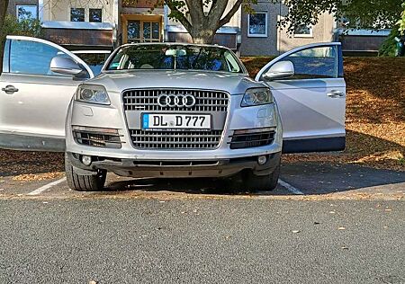 Audi Q7 3.0 TDI DPF quattro tiptronic