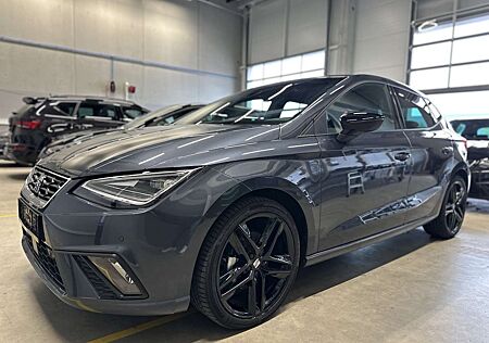 Seat Ibiza 1.5TSI DSG FR Pano Kamera 18´´ Alcantara