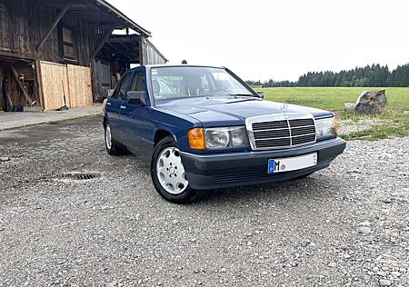 Mercedes-Benz 190 E