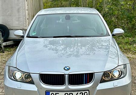 BMW 320i 320 Aut.