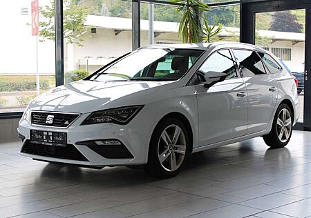 Seat Leon ST FR*NAVI*ACC*LANE*SZHZ*LED*RFK*DAB*AMBIEN