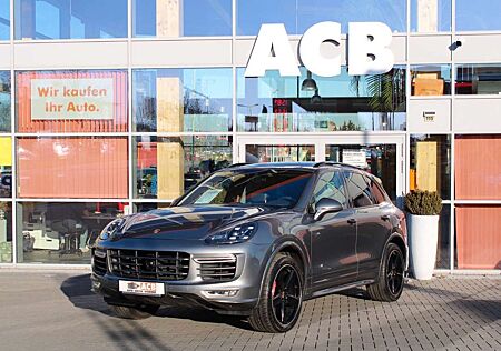 Porsche Cayenne Turbo ACC LED Pano Sp.Abgas Sp.Chrono