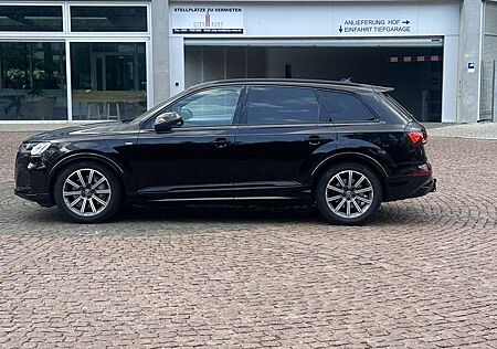 Audi Q7 50 TDI quattro S line