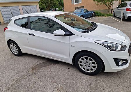 Hyundai i30 1.4 Coupe Design