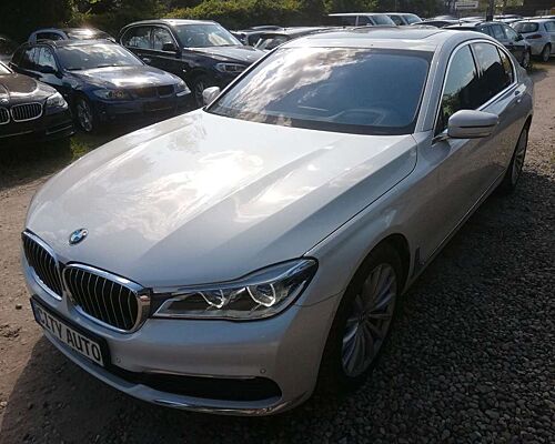 BMW 750 Baureihe 7 Lim 750 d xDrive/ TOP Ausstattung