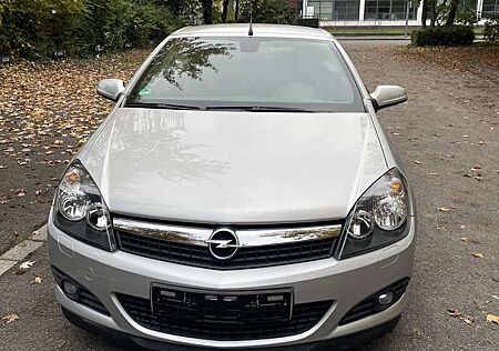 Opel Astra Cosmo