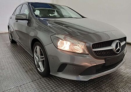 Mercedes-Benz A 180 BlueEfficiency(Urban°Navi°Leder Standheizung