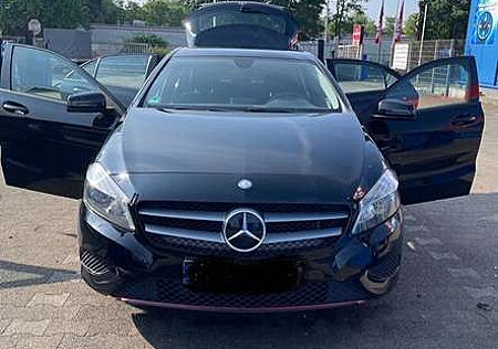 Mercedes-Benz A 180 (BlueEFFICIENCY)