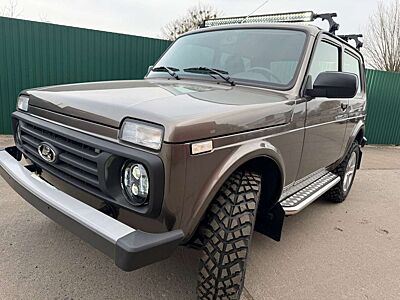 Lada Niva NIVA LEGEND "PREMIUM PLUS"! GROSTOL. REIF.; LED