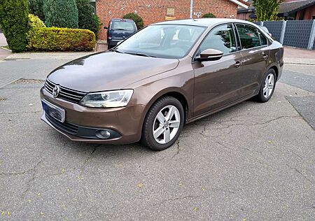 VW Jetta Volkswagen +1.2+TSI+BlueMotion+Technology+Comfortline