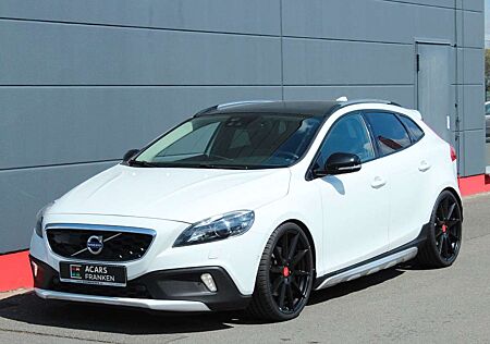 Volvo V40 Cross Country Momentum *Teilleder*Navi*Kamer