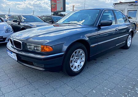 BMW 728 i SCHIEBEDACH/ NAVI/ LEDER/ PDC