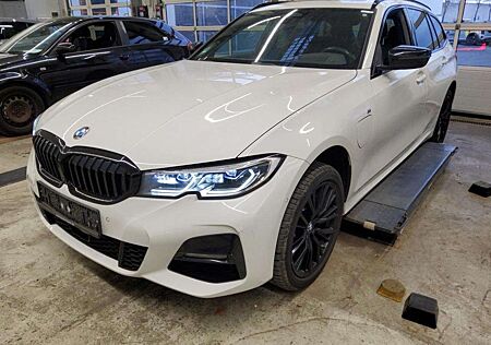 BMW 330 e TOURING M SPORT SHADOW/ACC/LSR/HuD/PANO/H&K
