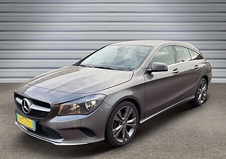 Mercedes-Benz CLA 220 Shooting Brake ALLRAD*Navi* 1.Hand