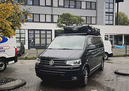 VW T5 Multivan Volkswagen Mulitvan Life (neuer motor) mit Campingausrüstung