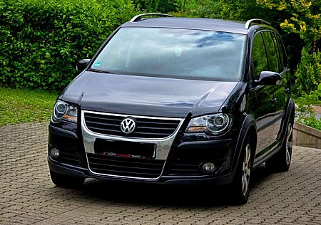 VW Cross Touran Volkswagen Touran Diesel 2.0 TDI Highline