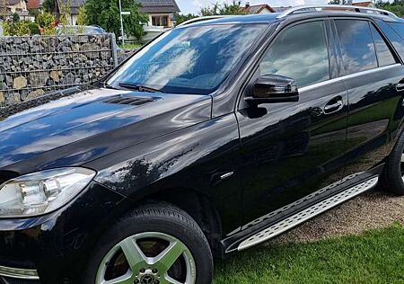 Mercedes-Benz ML 350 BlueTEC 4MATIC 7G-TRONIC AMG Paket