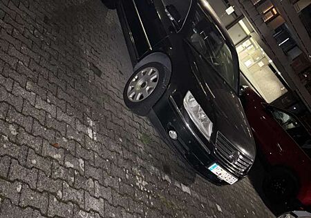 VW Phaeton Volkswagen 3.2 V6 4MOTION Automatik (5 Sitzer)