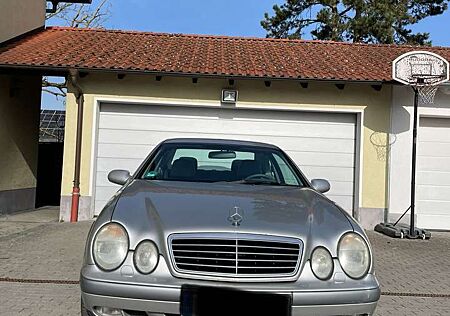 Mercedes-Benz CLK 200 Coupe Elegance