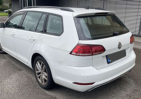 VW Golf Variant Volkswagen 2.0 TDI SCR Comfortline Variant ACC Kamera