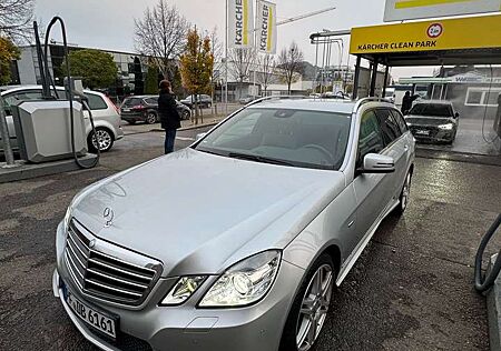 Mercedes-Benz E 200 CGI BlueEfficiency (212.248)