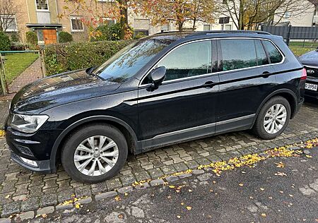 VW Tiguan Volkswagen 2.0 TDI SCR (BlueMotion Technology) DSG Comfortlin