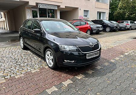 Skoda Rapid /Spaceback Cool Edition/Klimaanlage/Automatik/PDC/el.Fenster