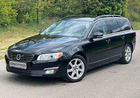 Volvo V70 D4 Summum *Navi*Bi-Xenon*Schiebedach*AHK*SH*