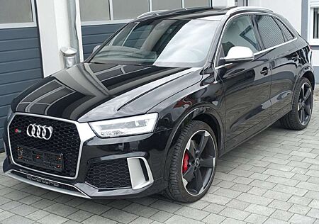 Audi RS Q3 2.5 TFSI qu. Panorama BOSE 20" AHK Kamera