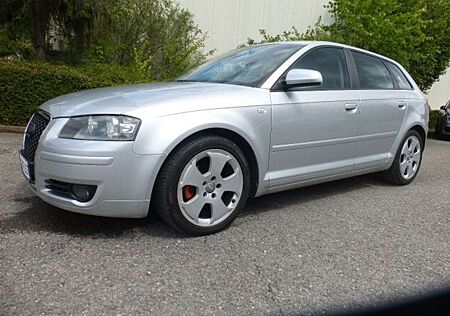 Audi A3 1.6 Ambition / DSG Autom. / Klimaaut. / Techn. Top