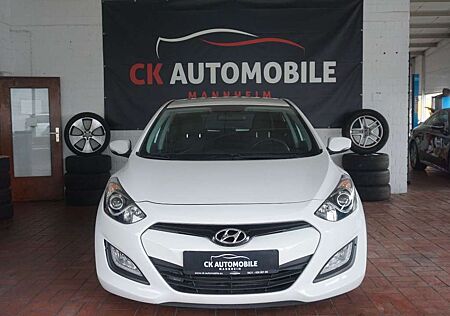 Hyundai i30 Classic KAMERA*PDC*MFL*KLIMA*PDC*NAVI*TOP!!!
