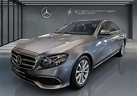 Mercedes-Benz E 220 d AVANTGARDE+COMAND+WIDE+PANO+DISTR+AHK