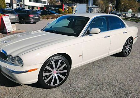 Jaguar XJ8 XJ8 4.2 Executive