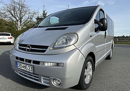 Opel Vivaro Tour